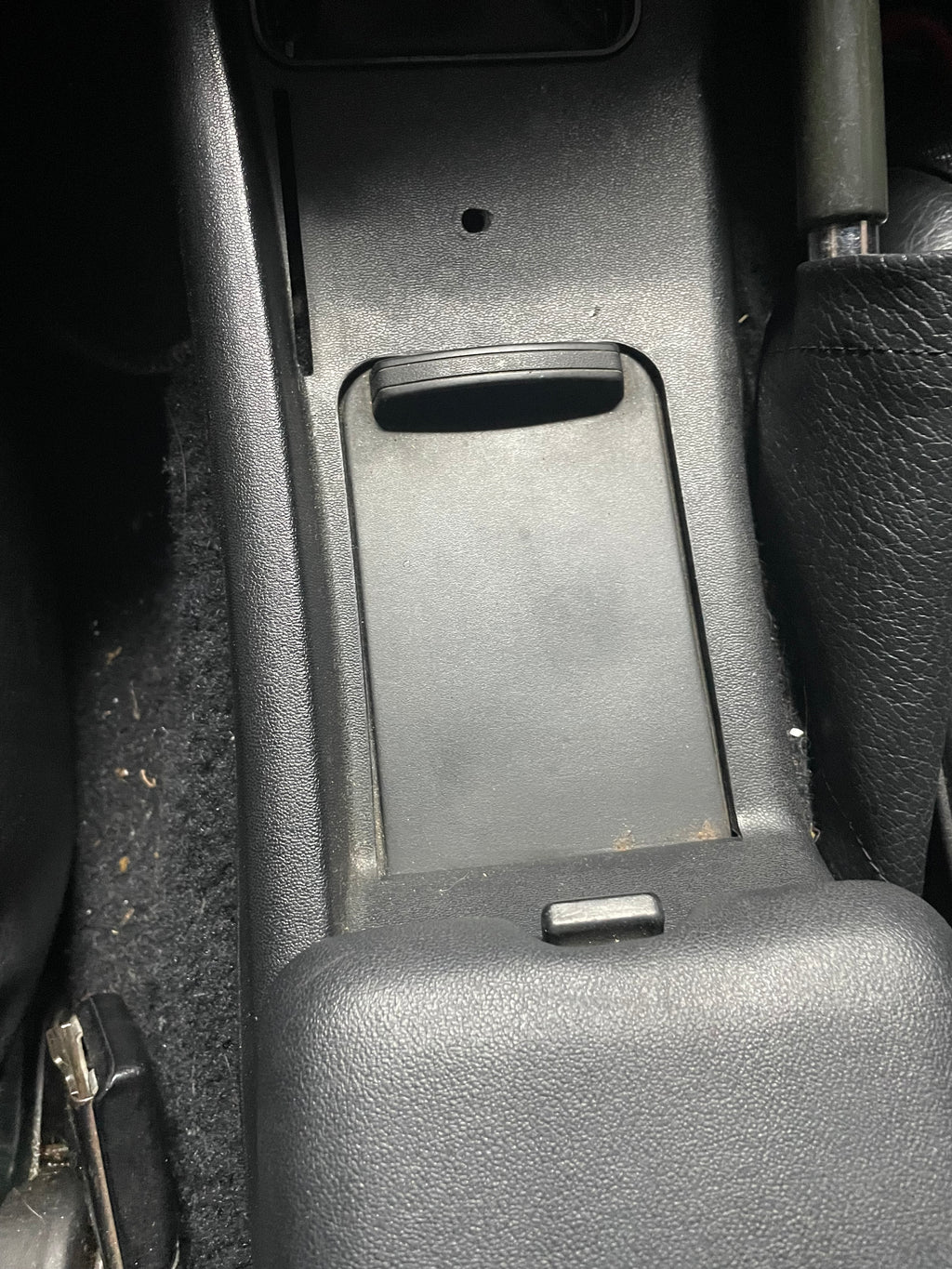 72 - 78 Datsun S30 Cupholder