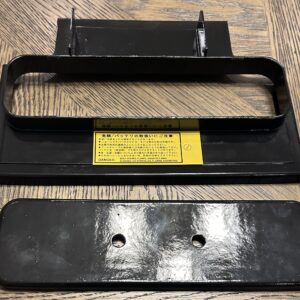 Datsun S30 Battery Top Cover